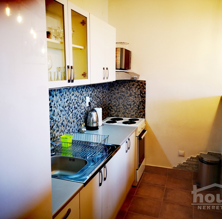Stan Prodaja Novi Sad  90 m2