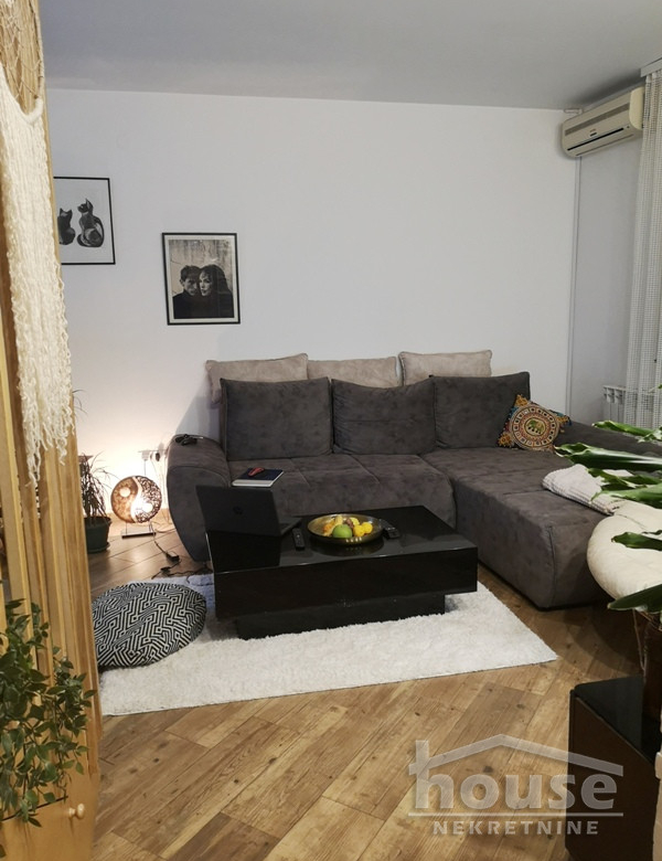 Stan Prodaja Novi Sad  90 m2