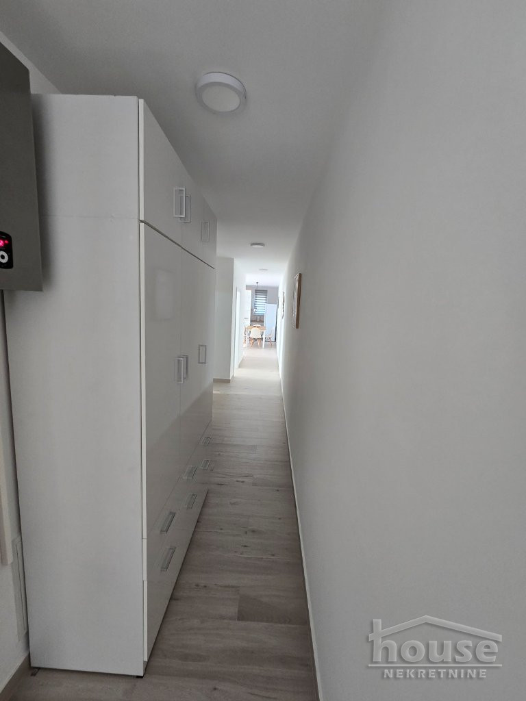 Četvoroiposoban stan na prodaju, Adice, Novi Sad, 88m², 2. sprat, 199.000 €