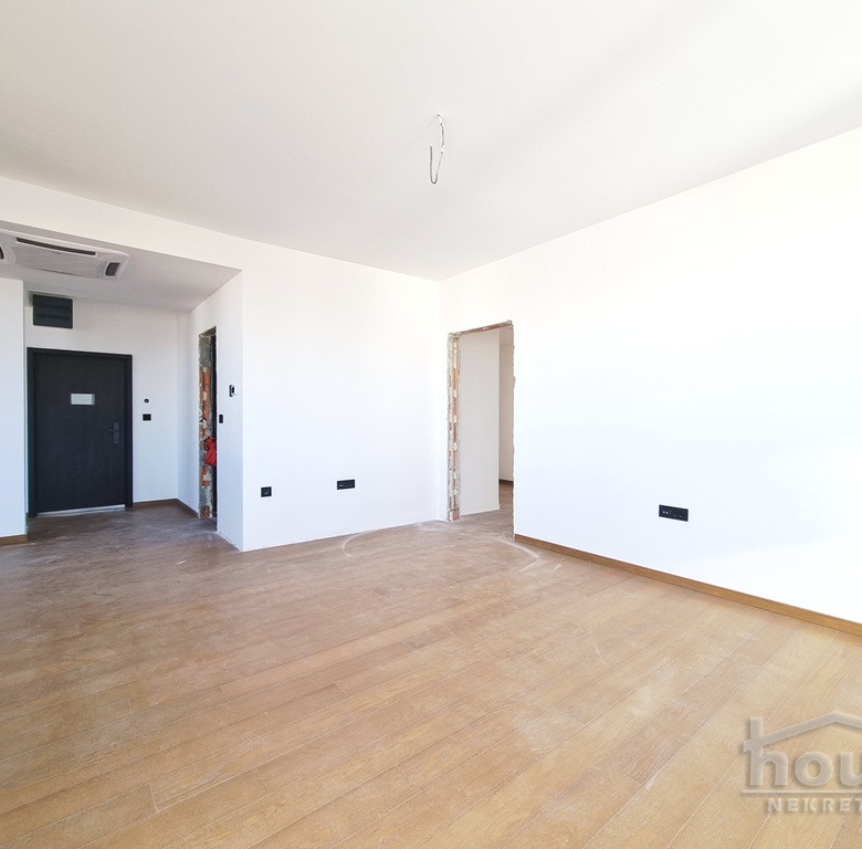 Stan Prodaja Novi Sad  135 m2