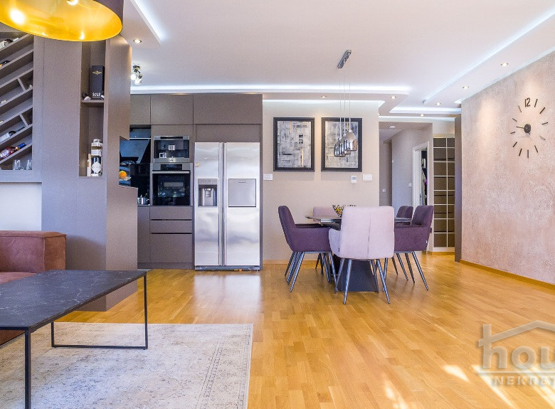 Stan Prodaja Novi Sad  172 m2