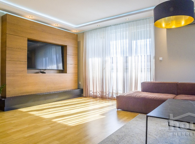 Stan Prodaja Novi Sad  172 m2