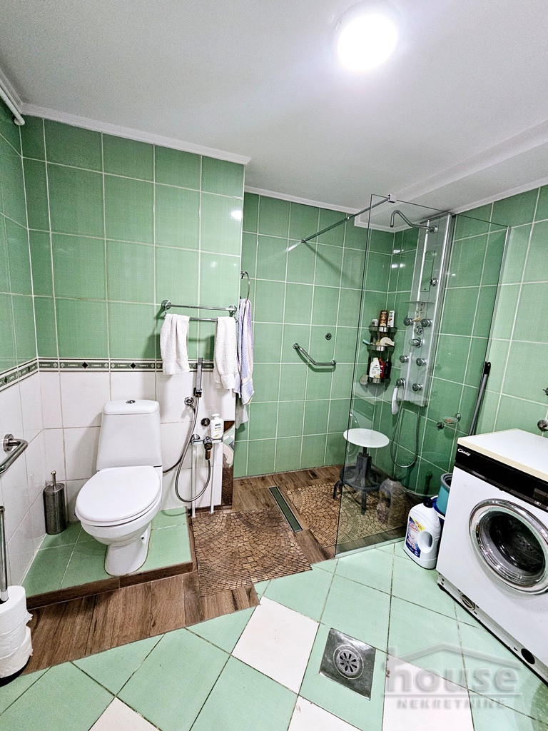 stanovi-4-dx-centar-1061358-qdcoi Četvorosoban stan na prodaju, Centar, Novi Sad, 128m², 3. sprat, 250.000 €