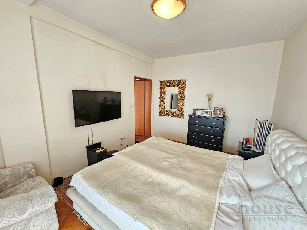 Četvorosoban stan na prodaju, Centar, Novi Sad, 148m², 4. sprat, 259.000 €