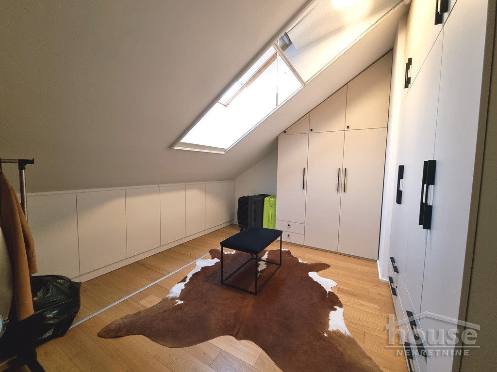 stanovi-4-dx-centar-1102118-ktpxe Četvorosoban stan na prodaju, Petrovaradin, Novi Sad, 103m², 3. sprat, 300.000 €