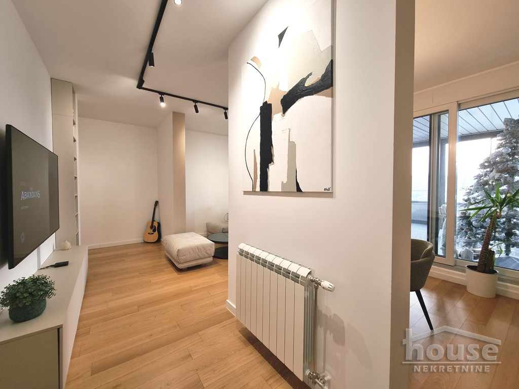 stanovi-4-dx-centar-1102118-mqg8v Četvorosoban stan na prodaju, Petrovaradin, Novi Sad, 103m², 3. sprat, 300.000 €