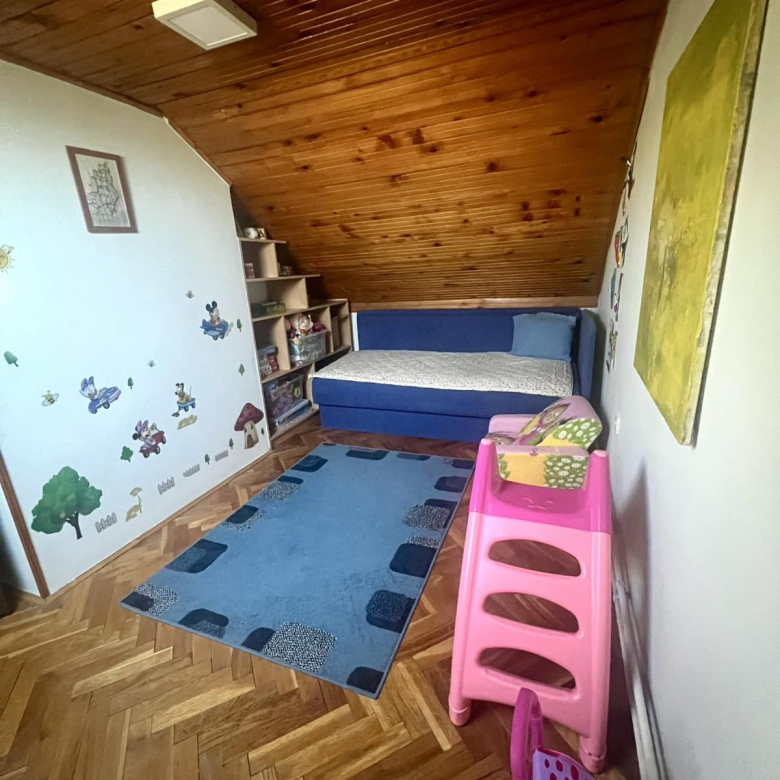 Stan Prodaja Novi Sad  100 m2