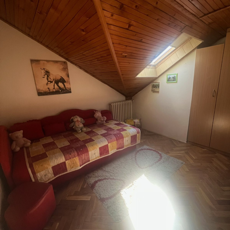Stan Prodaja Novi Sad  100 m2