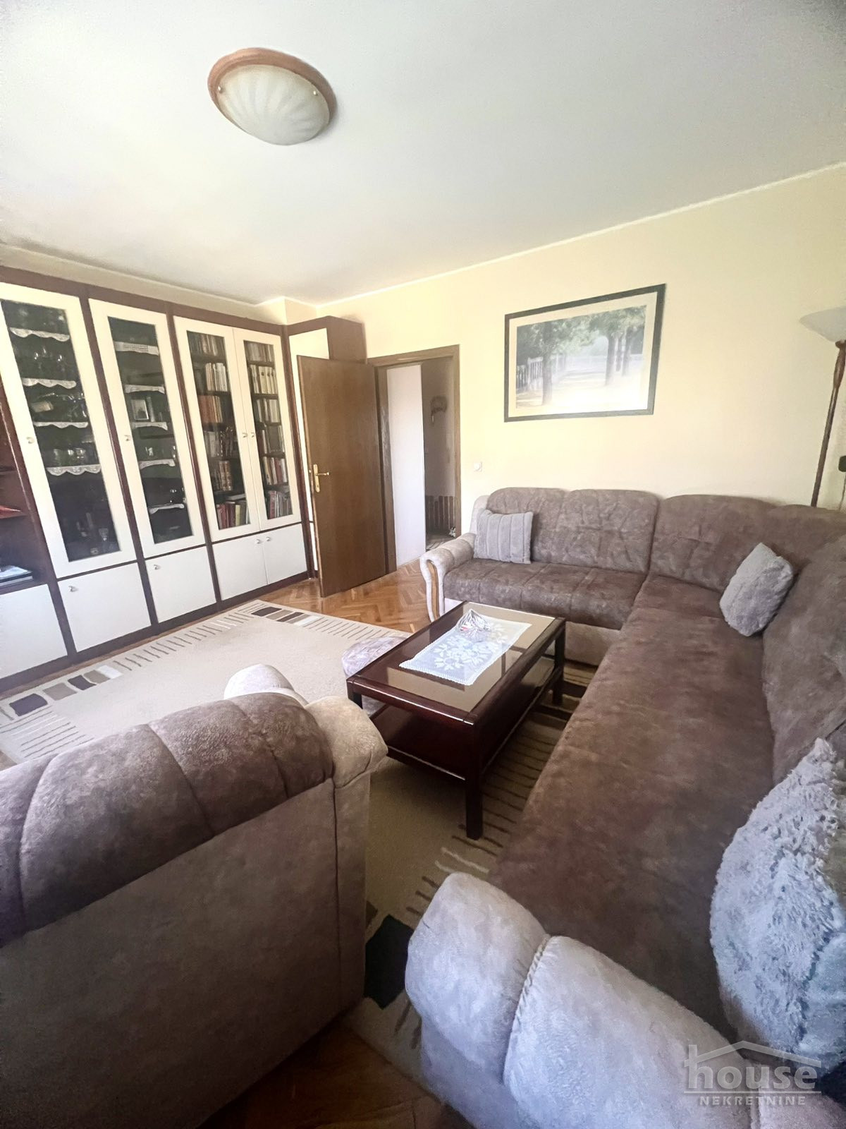 Stan Prodaja Novi Sad  100 m2