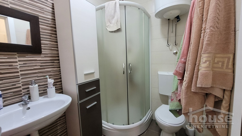 Stan Prodaja Novi Sad  77 m2