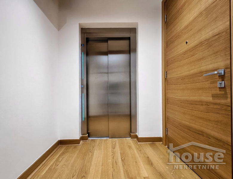 Stan Prodaja Novi Sad  245 m2