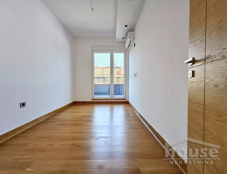 Stan Prodaja Novi Sad  245 m2