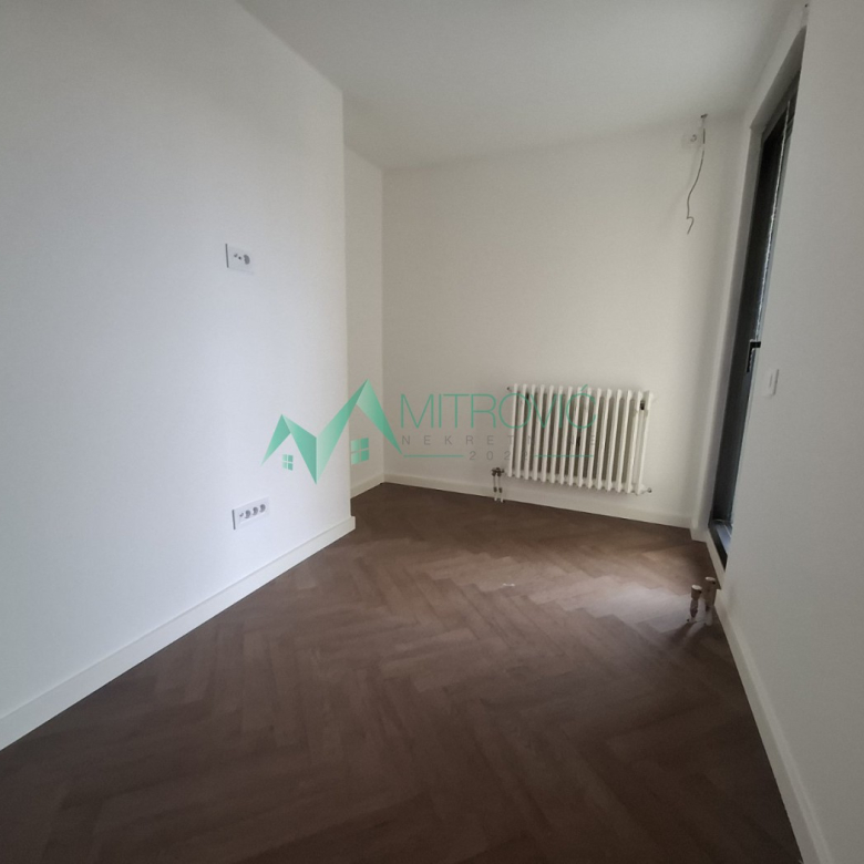 Stan Prodaja Novi Sad  100 m2