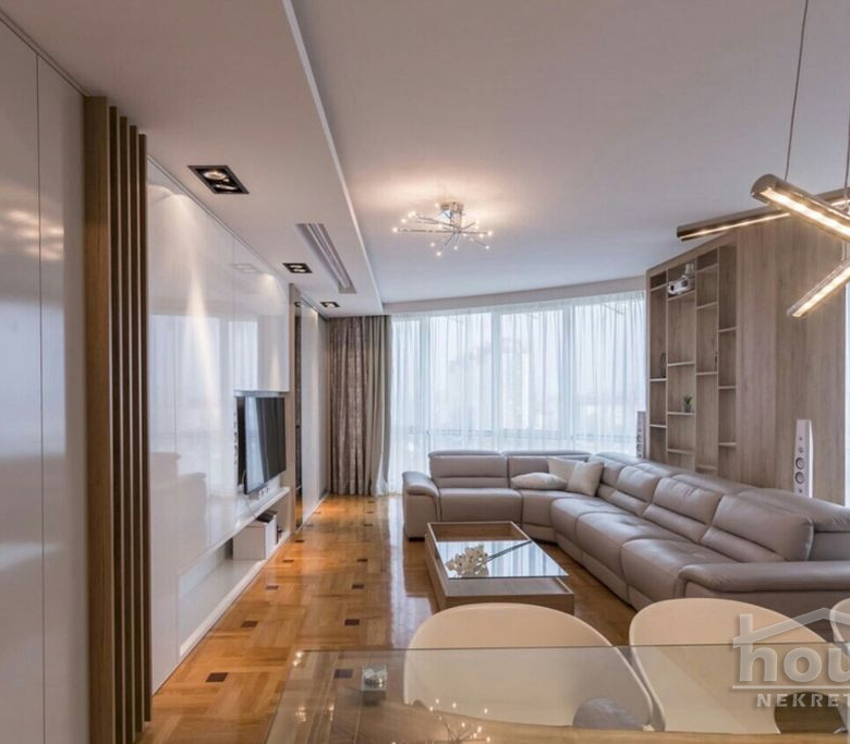 Stan Prodaja Novi Sad  120 m2