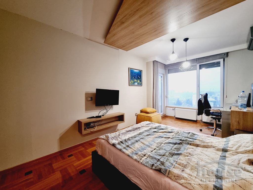 Stan Prodaja Novi Sad  120 m2