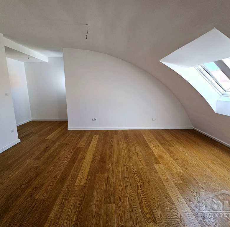 Stan Prodaja Novi Sad  104 m2