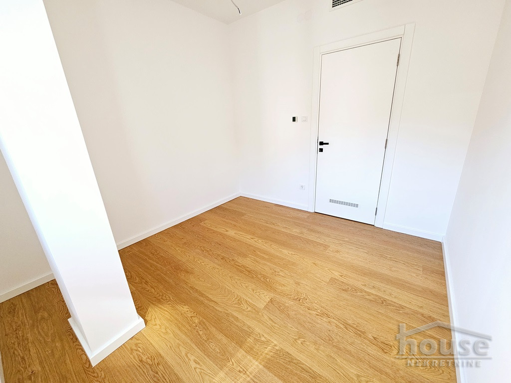 stanovi-4-po-bulevar-1098110-qwiuw Četvorosoban stan na prodaju, Bulevar Oslobođenja, Novi Sad, 104m², 3. sprat, 320.320 €