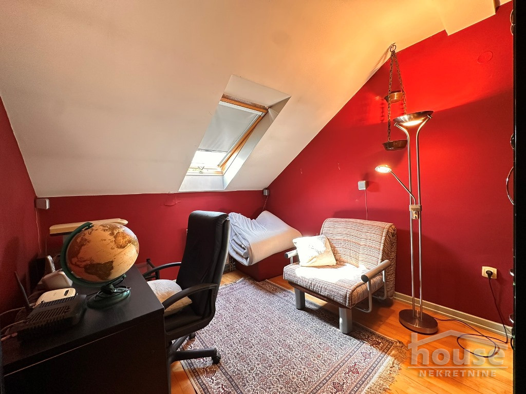 Četvorosoban stan na prodaju, Centar, Novi Sad, 114m², 5. sprat, 300.000 €