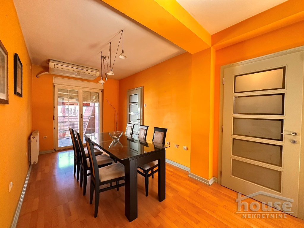 Četvorosoban stan na prodaju, Centar, Novi Sad, 114m², 5. sprat, 300.000 €