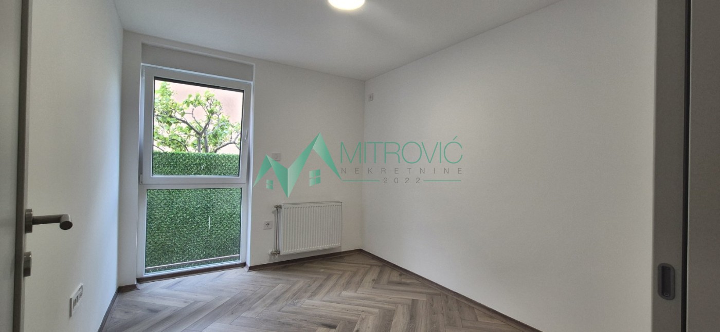 Četvorosoban stan na prodaju, Telep, Novi Sad, 96m², 265.280 €