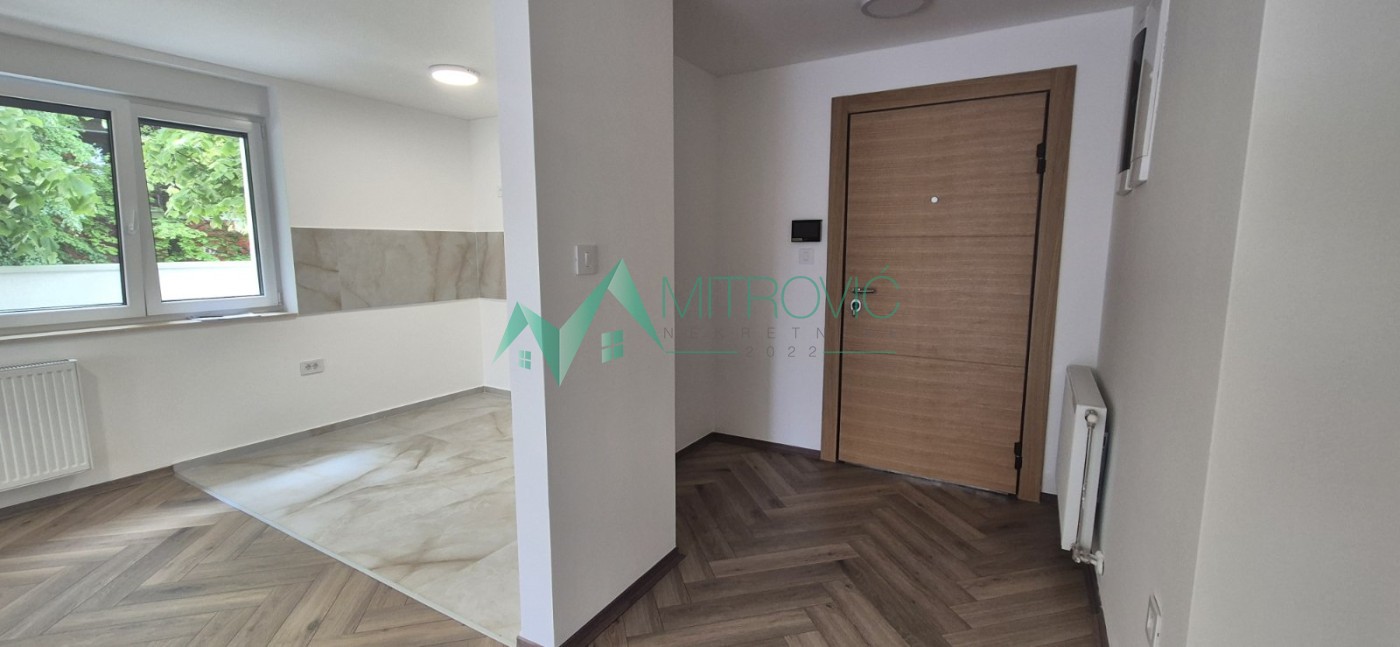 Četvorosoban stan na prodaju, Telep, Novi Sad, 96m², 265.280 €