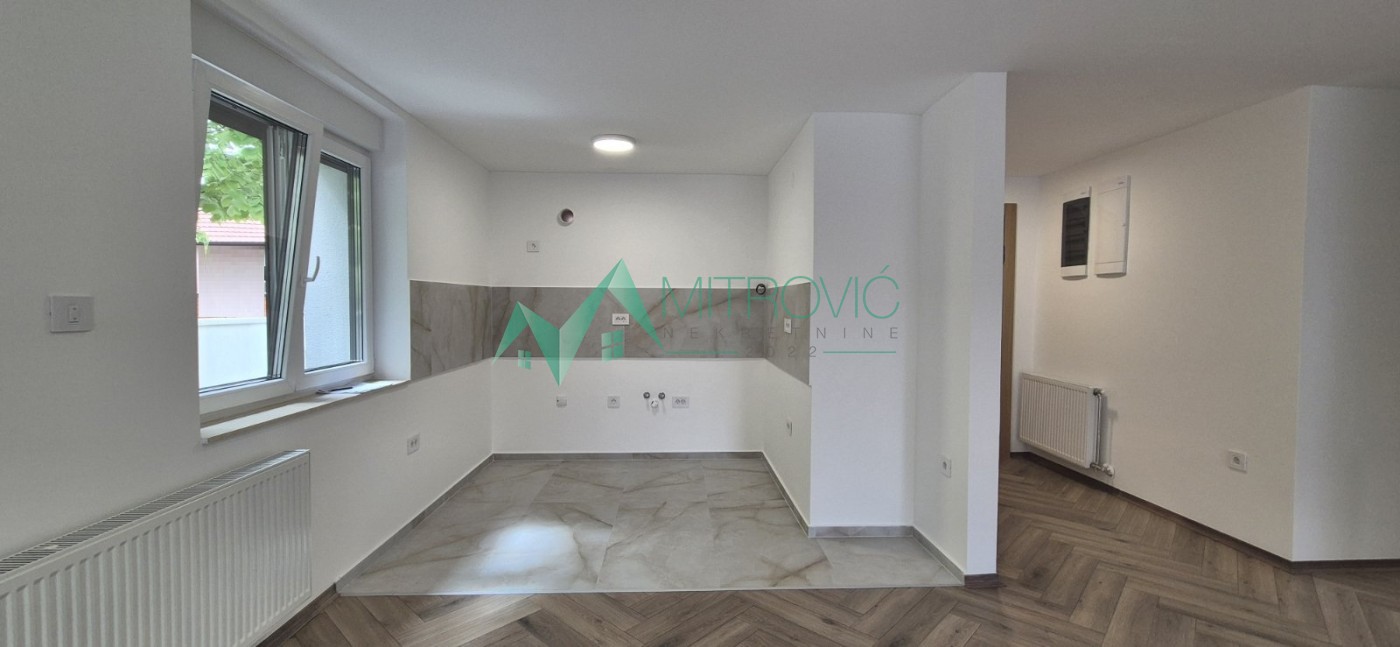Četvorosoban stan na prodaju, Telep, Novi Sad, 96m², 265.280 €