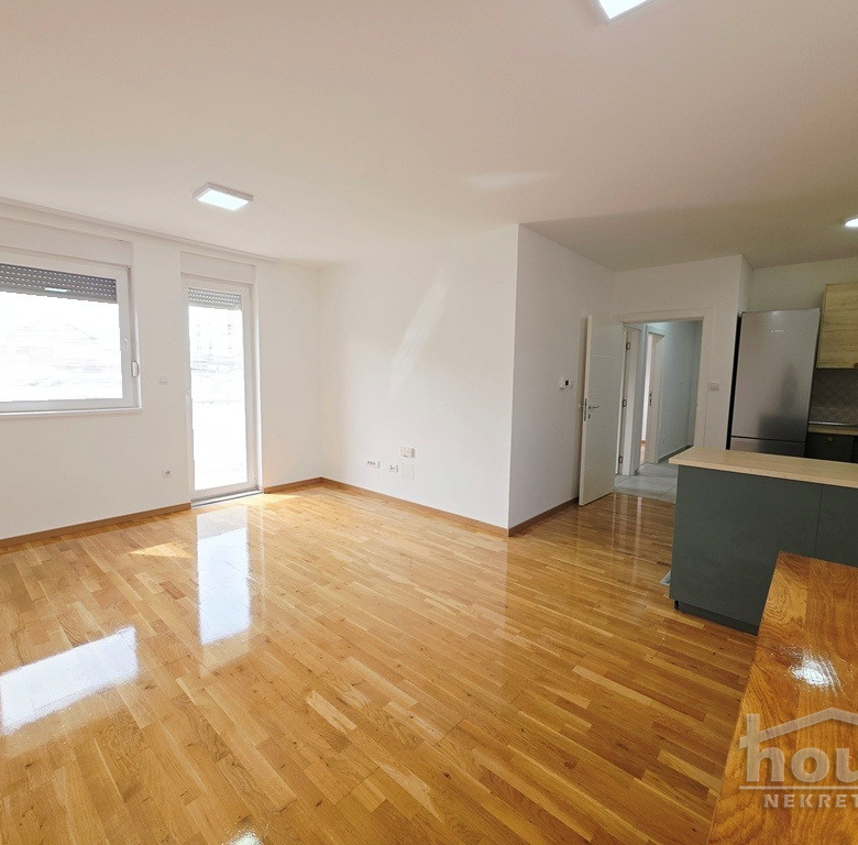 Stan Prodaja Novi Sad  74 m2