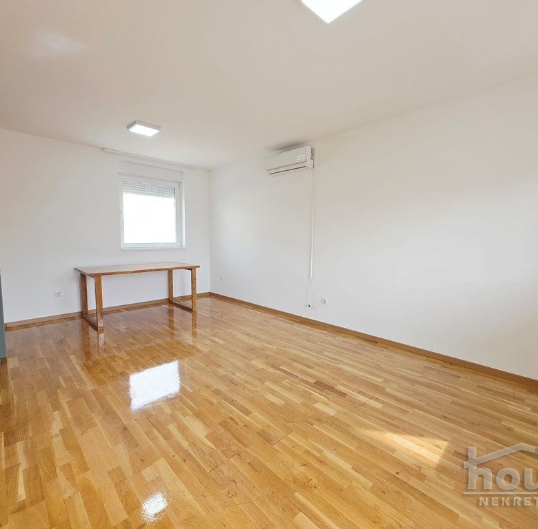 Stan Prodaja Novi Sad  74 m2