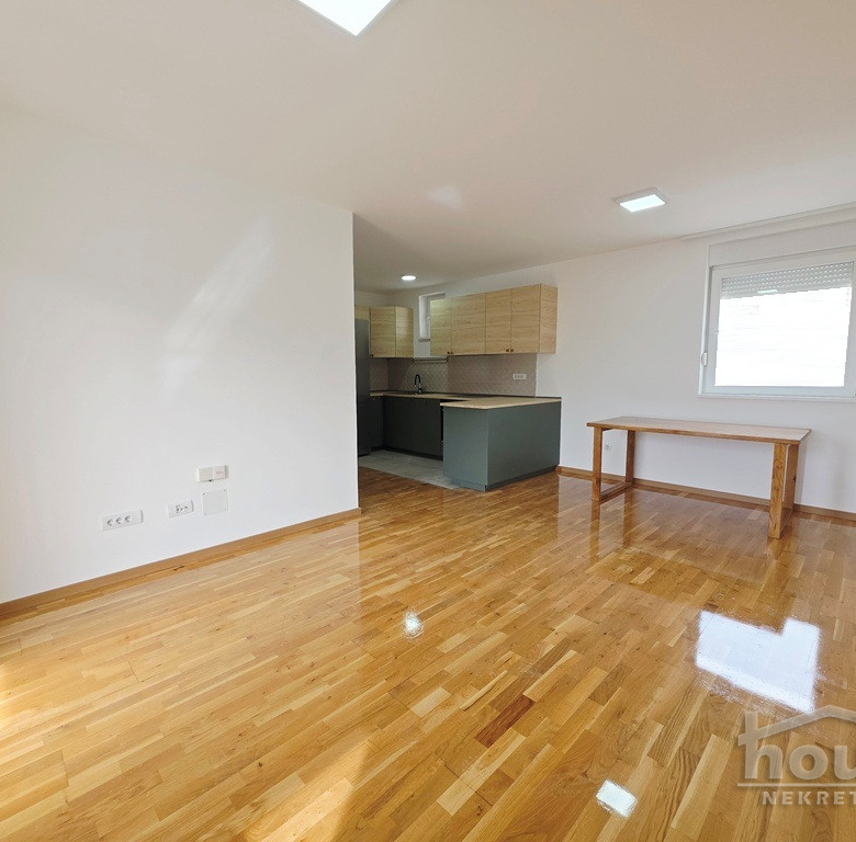 Stan Prodaja Novi Sad  74 m2