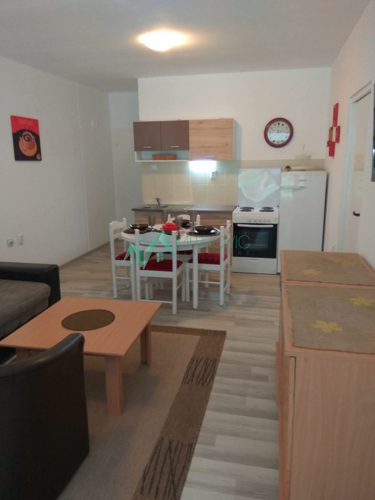 Četvorosoban stan na prodaju, Vrdnik, Irig, 78m², 90.640 €