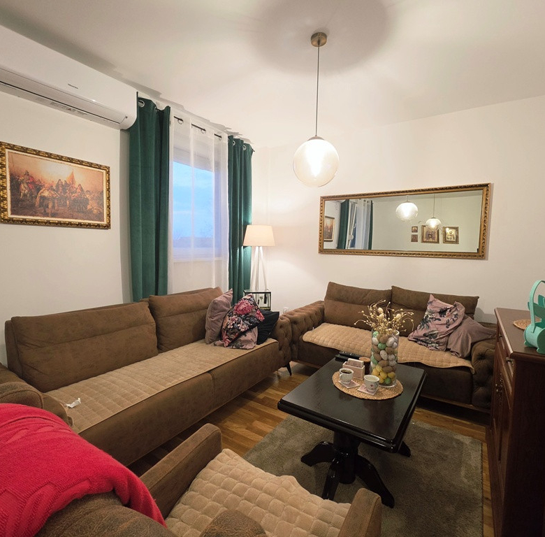 Stan Prodaja Novi Sad  74 m2