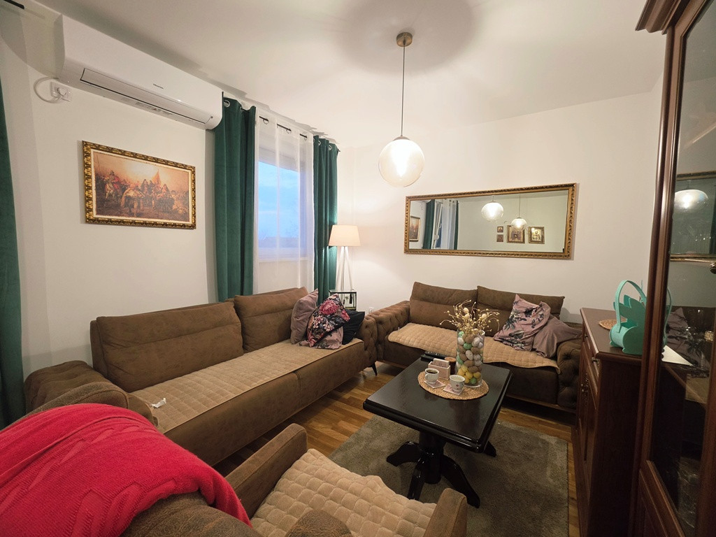 Stan Prodaja Novi Sad  74 m2