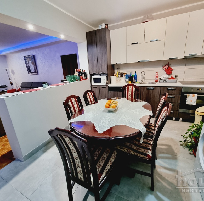 Stan Prodaja Novi Sad  95 m2