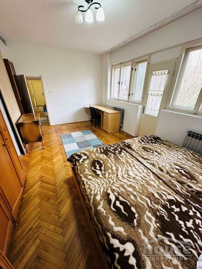 stanovi-4-re-centar-1063270-aoq0y Četvorosoban stan na prodaju, Centar, Novi Sad, 152m², 2. sprat, 500.990 €