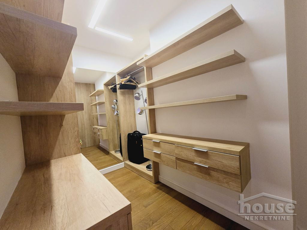 stanovi-4-re-centar-1065860-efp1s Četvorosoban stan na prodaju, Centar, Novi Sad, 113m², 460.000 €