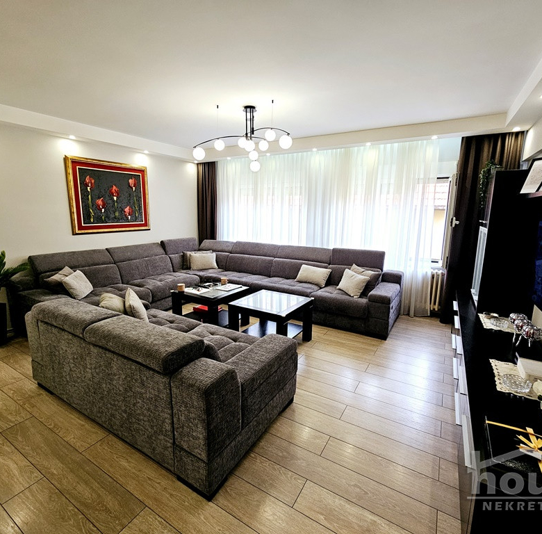 Stan Prodaja Novi Sad  105 m2