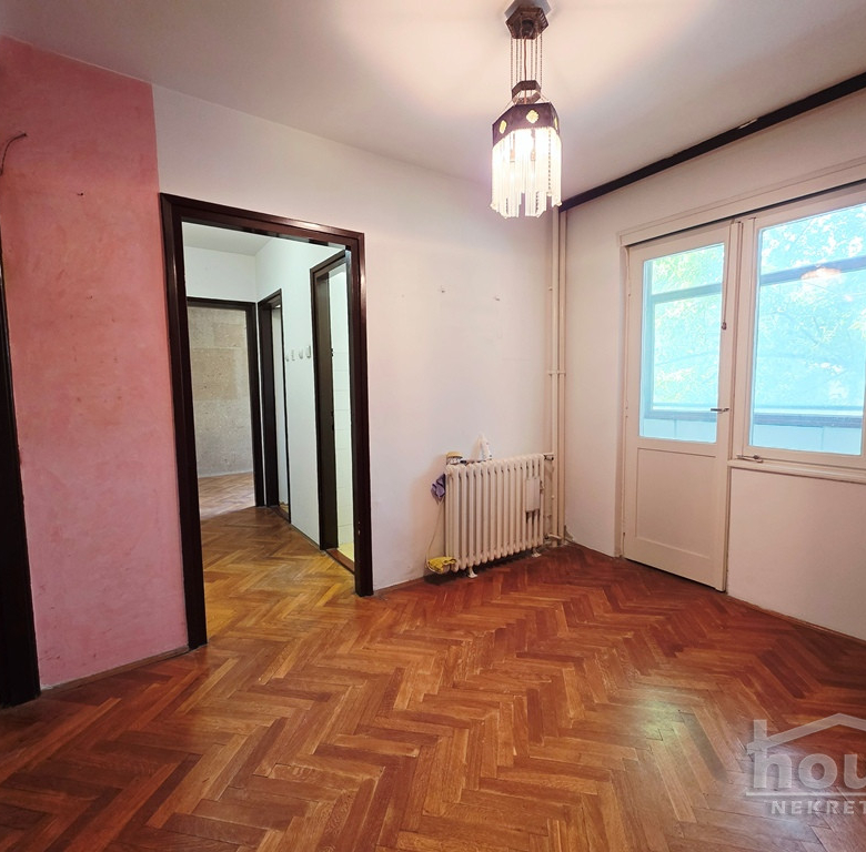 Stan Prodaja Novi Sad  90 m2