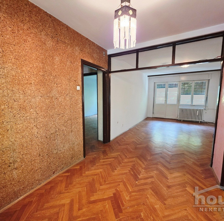 Stan Prodaja Novi Sad  90 m2