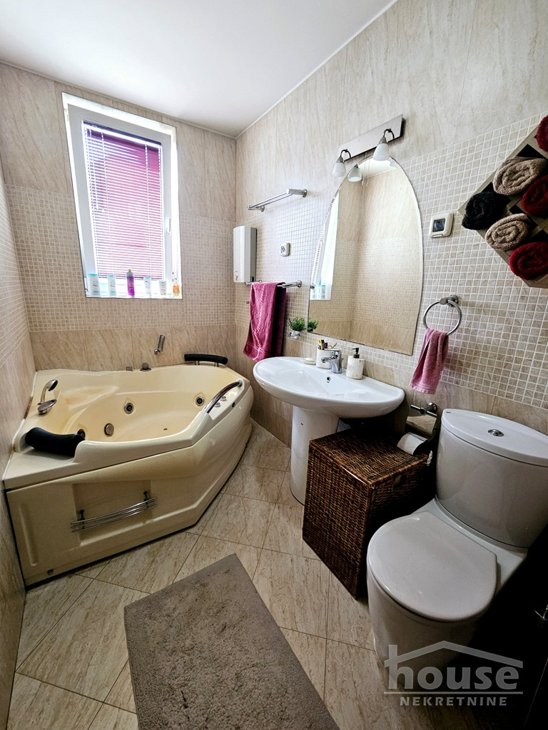 stanovi-4-re-grbavica-1100898-0y1fm Četvorosoban stan na prodaju, Grbavica, Novi Sad, 115m², 2. sprat, 289.000 €