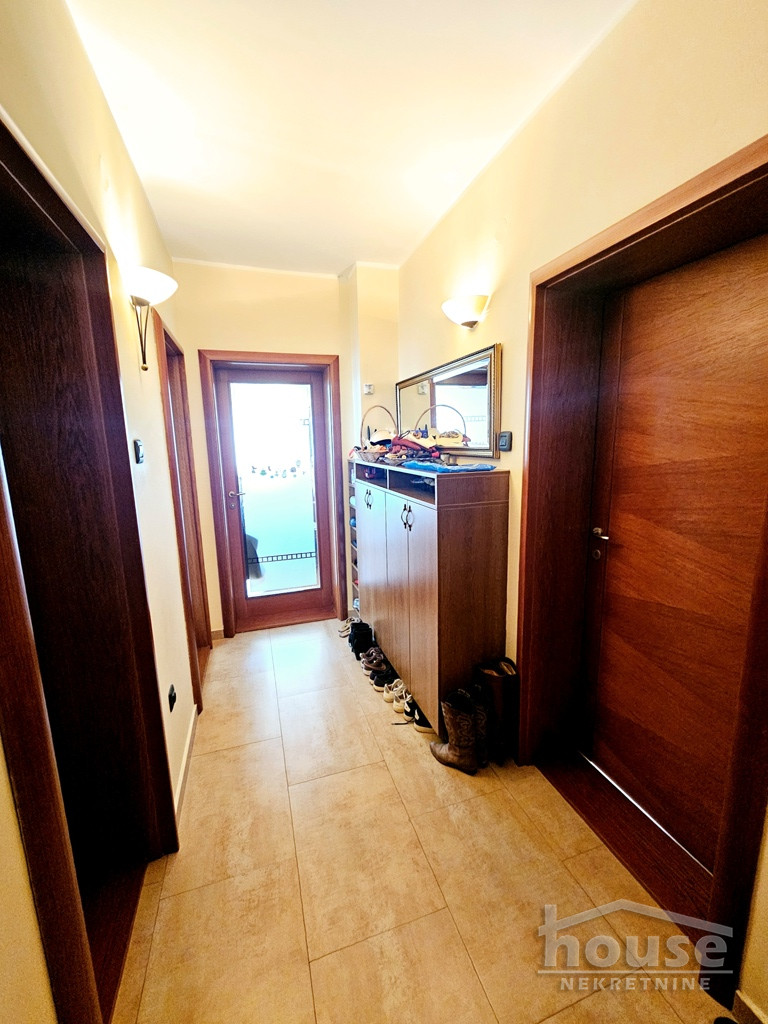 stanovi-4-re-grbavica-1100898-hjmjz Četvorosoban stan na prodaju, Grbavica, Novi Sad, 115m², 2. sprat, 289.000 €