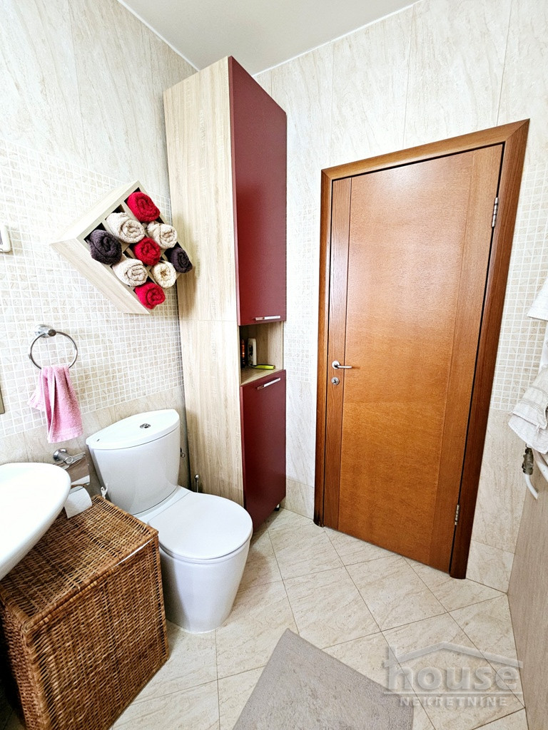 stanovi-4-re-grbavica-1100898-owwch Četvorosoban stan na prodaju, Grbavica, Novi Sad, 115m², 2. sprat, 289.000 €