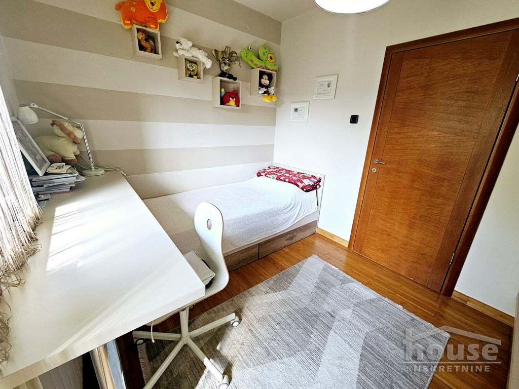 stanovi-4-re-grbavica-1100898-tfu3u Četvorosoban stan na prodaju, Grbavica, Novi Sad, 115m², 2. sprat, 289.000 €
