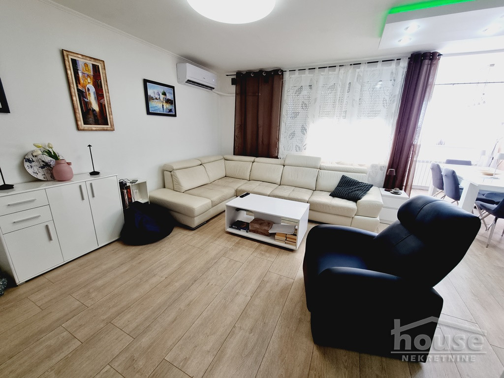 Stan Prodaja Novi Sad  72 m2