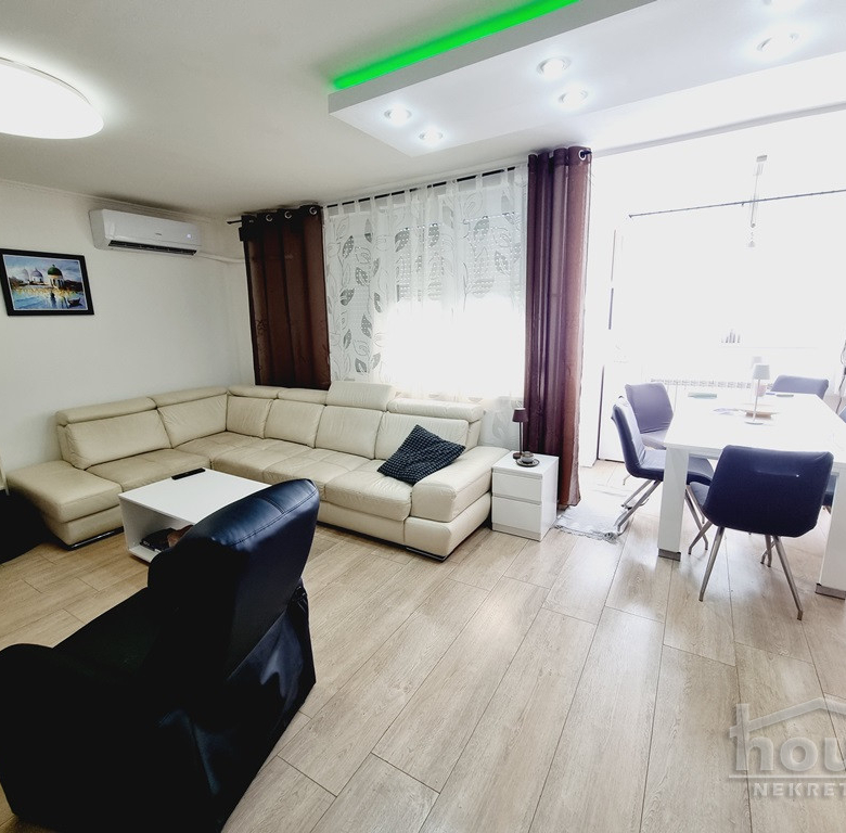 Stan Prodaja Novi Sad  72 m2