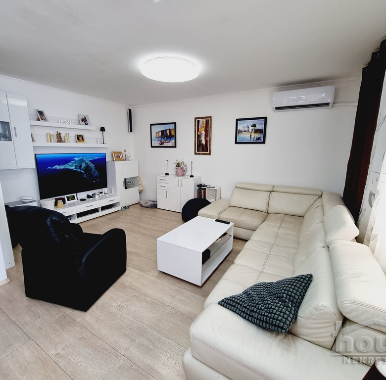 Stan Prodaja Novi Sad  72 m2