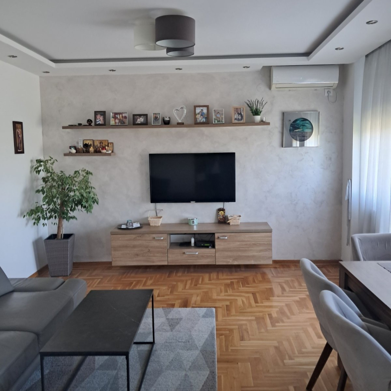 Stan Prodaja Novi Sad  97 m2