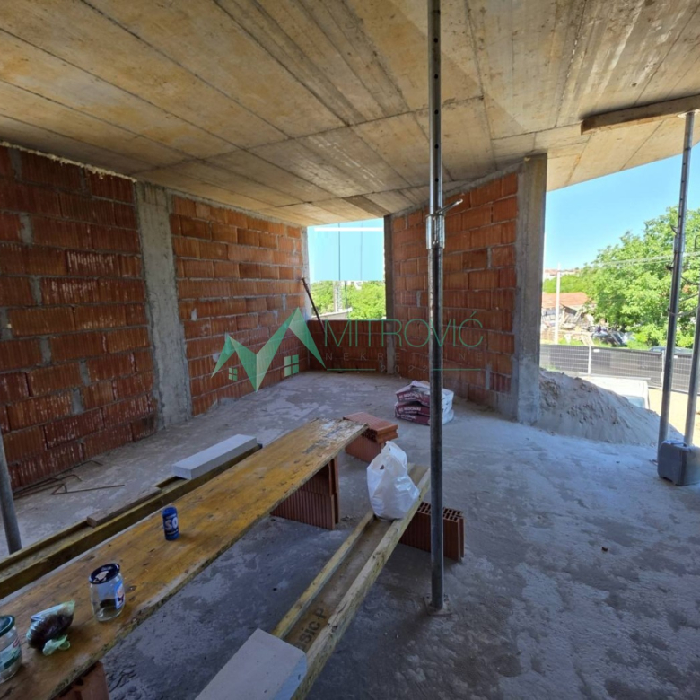 Stan Prodaja Novi Sad  80 m2