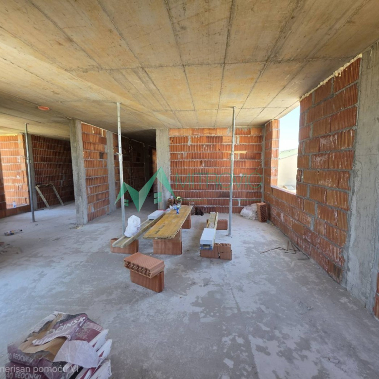 Stan Prodaja Novi Sad  80 m2