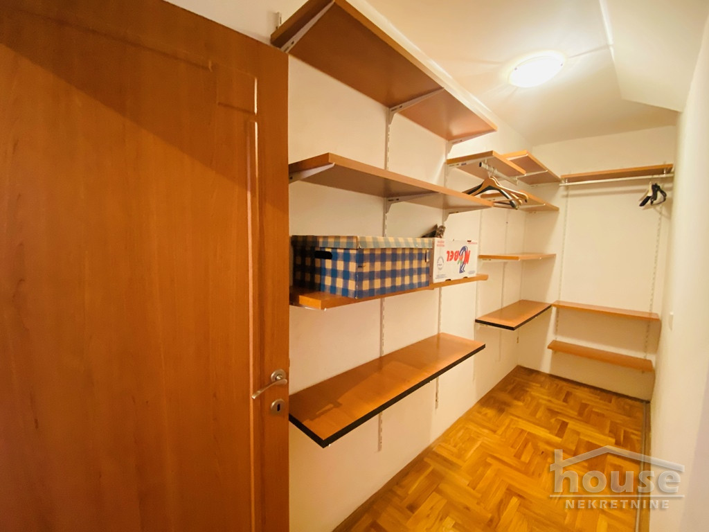 Petosoban stan na prodaju, Centar, Novi Sad, 102m², 3. sprat, 200.000 €