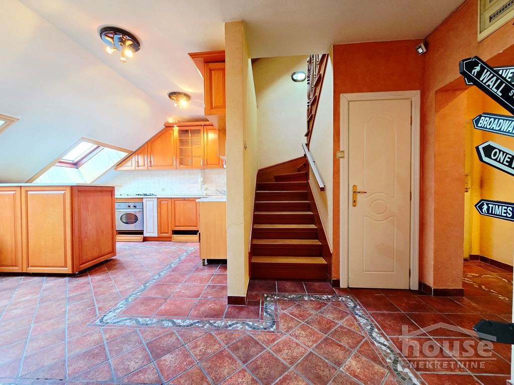 stanovi-5-dx-kej-1065183-bqumc Petosoban stan na prodaju, Kej, Novi Sad, 179m², 5. sprat, 400.000 €